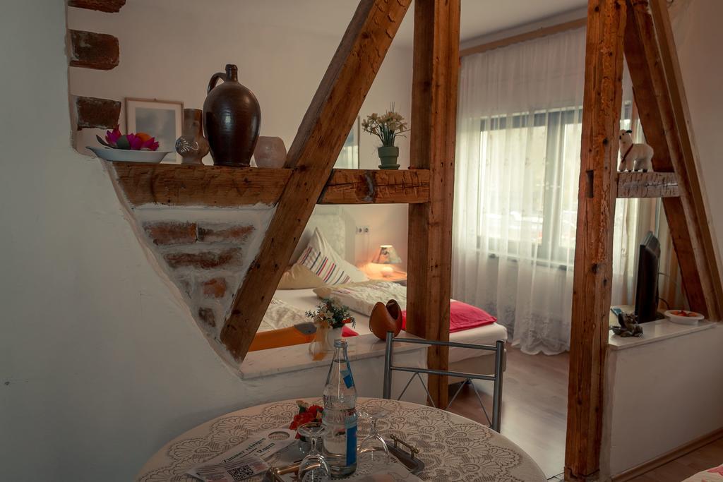 Hotel Adler Aichelberg  Rum bild